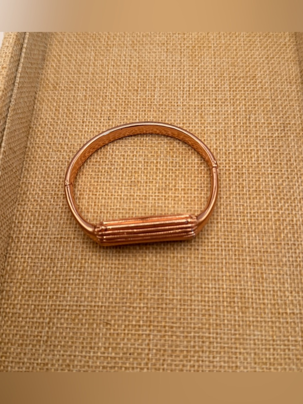 Fitbit Flex 2 Rose Gold Bangle OEM - Picture 4 of 7
